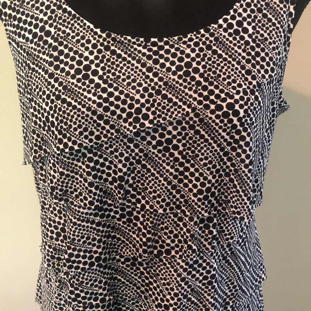 💋 Buy 2 for 15.00  Chico’s size 1 (size medium) 🖤🖤 EUC worn once